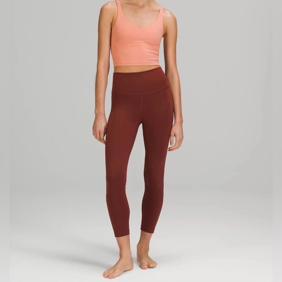 Lululemon Athletica Women’s Rose Cropped Tank Top Size M - Picture 11 of 15